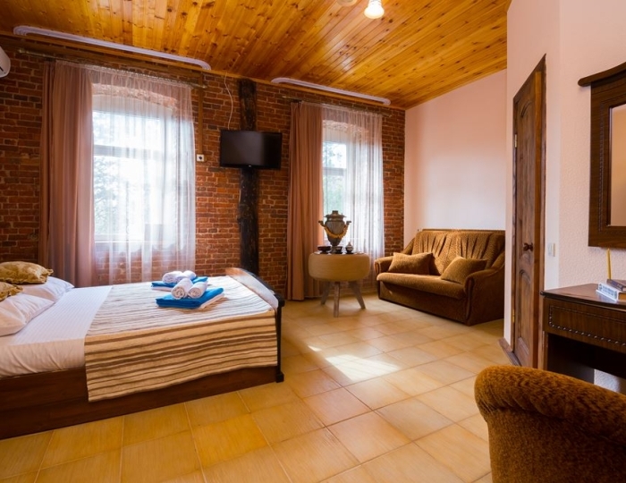 Семейный 2-местный 1-комнатный стандарт 1 категория, с балконом вид во двор - Гостиница «Абхазия» Новый Афон