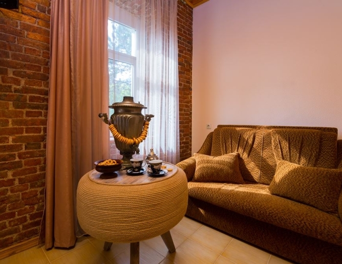 Семейный 2-местный 1-комнатный стандарт 1 категория, с балконом вид во двор - Гостиница «Абхазия» Новый Афон