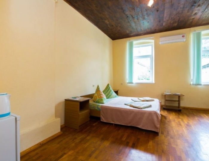 Семейный 2-местный 1-комнатный стандарт 2 категория, без балкона - Гостиница «Абхазия» Новый Афон