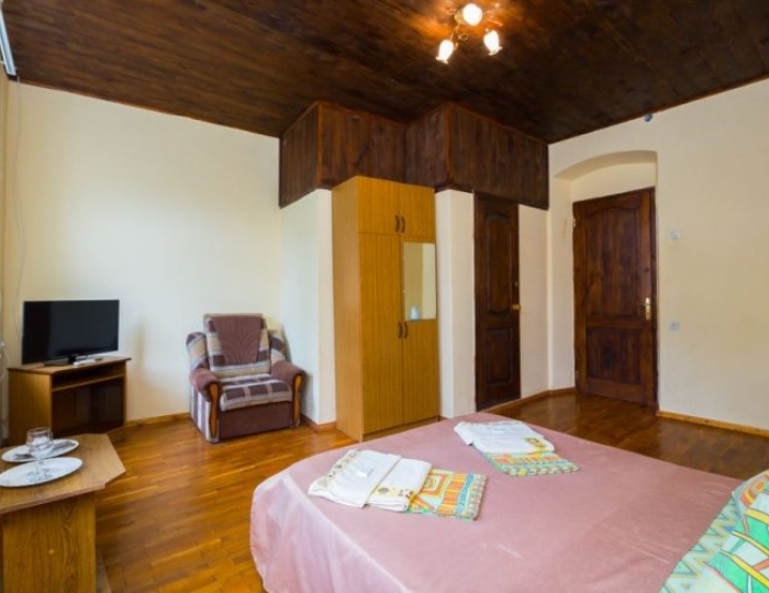 Семейный 2-местный 1-комнатный стандарт 2 категория, без балкона - Гостиница «Абхазия» Новый Афон